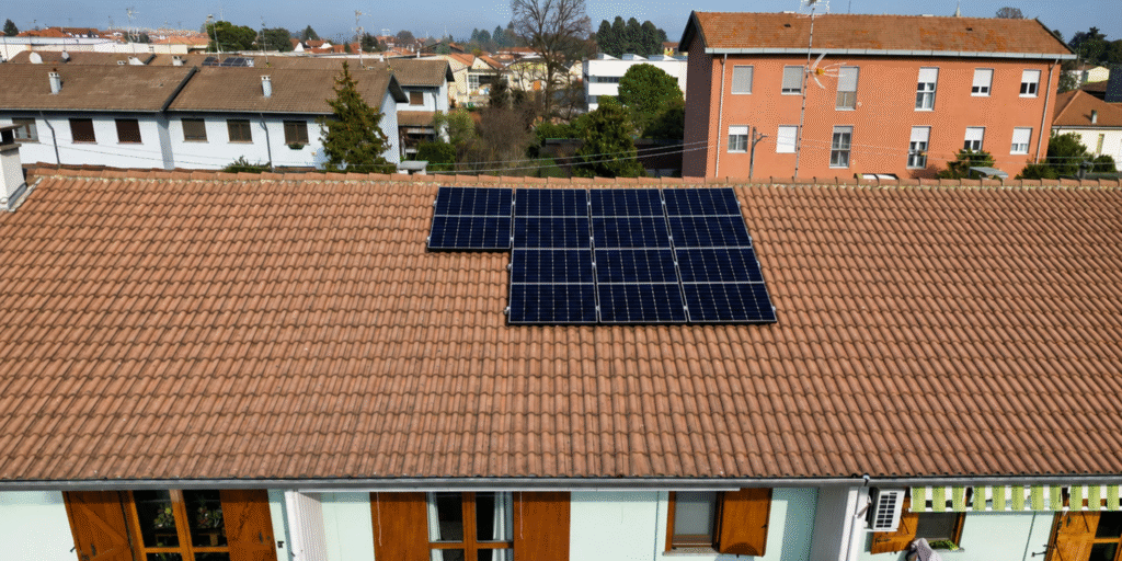 Impianto fotovoltaico residenziale a Robecchetto con Induno da 3,08 kW